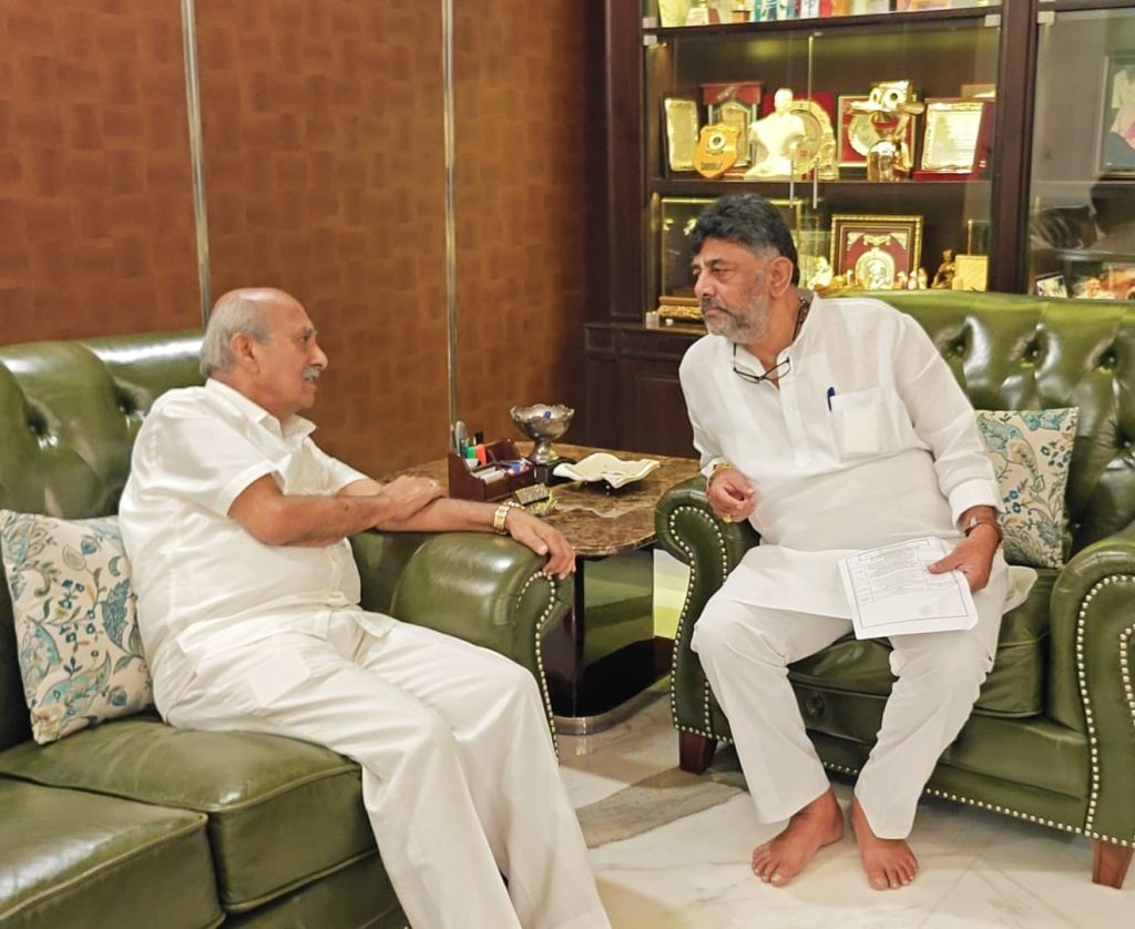 Dr. Prabhakar Kore paid a goodwill visit to Deputy Chief Minister