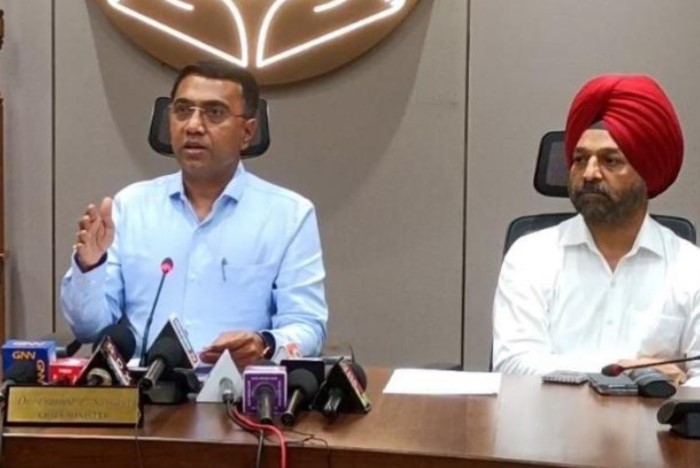 English schools will be closed if they start