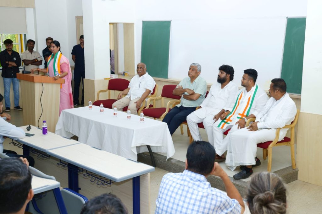 Major contribution of Congress in the development of KLE