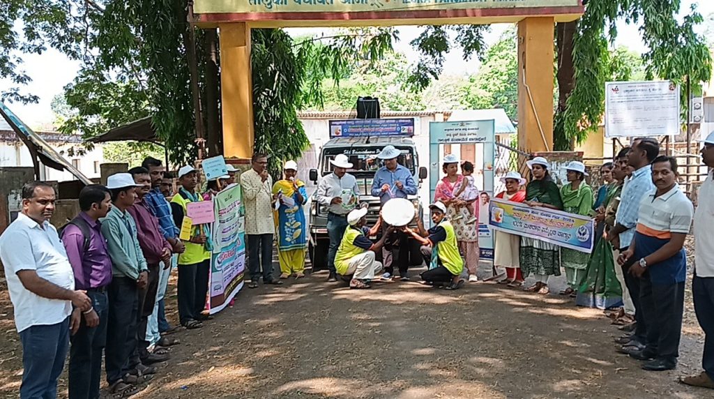 Voting awareness through street drama in Khanapur