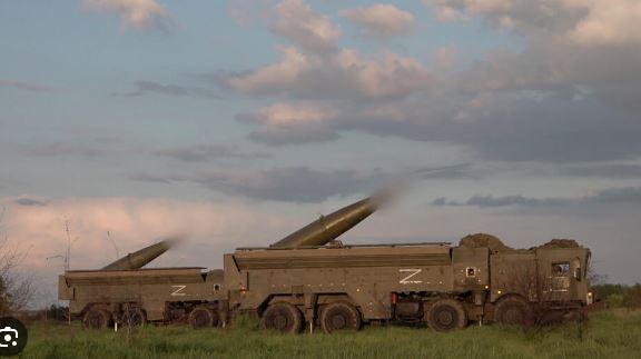 युक्रेनच्या भागात रशियाकडून अण्वस्त्रांचे परीक्षण Russia tests nuclear weapons in part of Ukraine