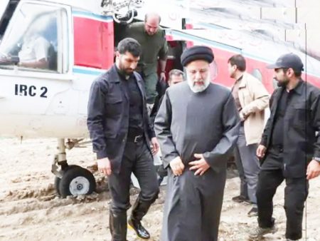 इराण राष्ट्रपतींच्या हेलिकॉप्टरचे हार्ड लँडिंग Hard landing of Iran President's helicopter