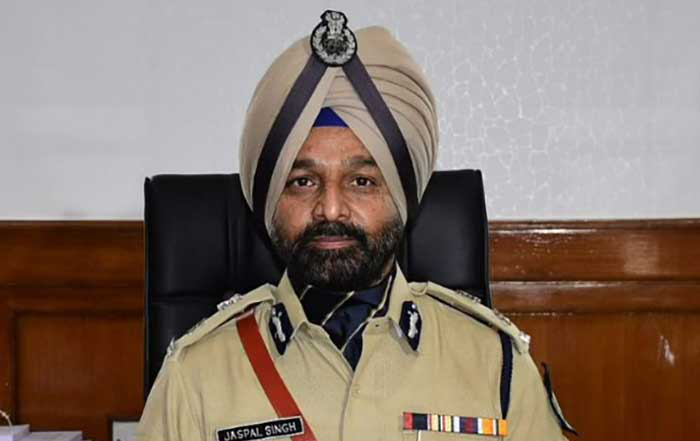 People should be careful from +923130624785 Pakistani number