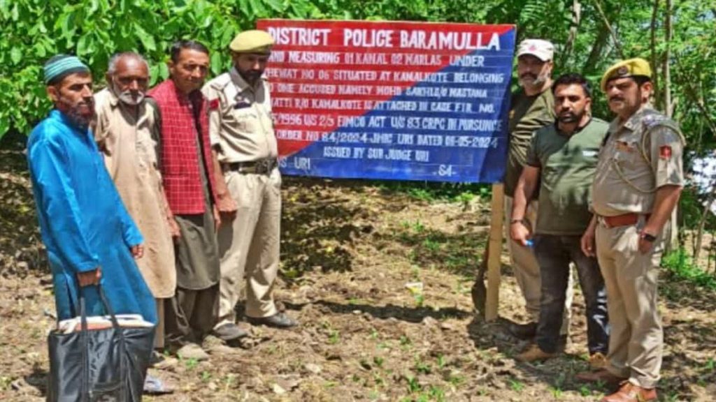 पाकिस्तानात लपलेल्या दहशतवादी म्होरक्यांची संपत्ती जप्त Assets of terrorist leaders hiding in Pakistan seized