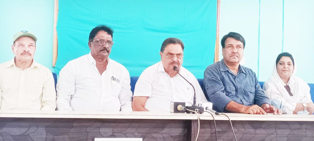 Dr. Nimbalkar Karwar Lok Sabha janitor