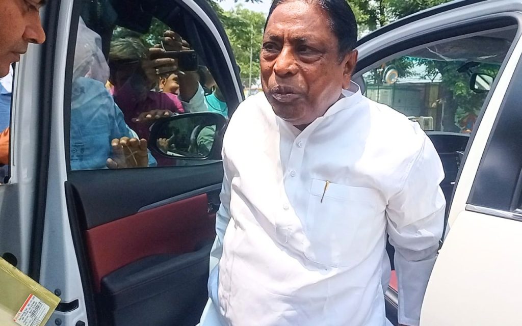 झारखंडचे मंत्री आलमगीर आलम यांना अटक Jharkhand Minister Alamgir Alam arrested