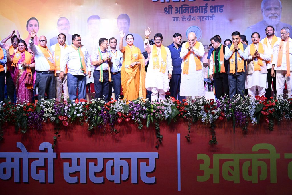 दोन वर्षात खाणी कायमस्वरूपी सुरू In two years, the mines started permanently