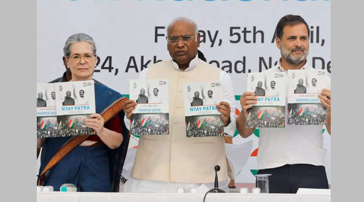 आश्वासनांचा भडिमार, अर्थव्यवस्थेवर भार! Bombardment of promises, burden on the economy!