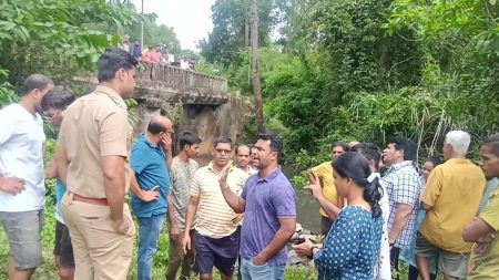 बांदा येथे कपडे धुत असताना लाईन तुटल्याने महिलेचा दुर्देवी मृत्यू