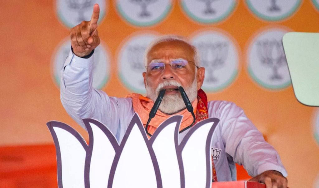 काँग्रेस, सप हे पाकिस्तानचे समर्थक! They will destroy the incident!