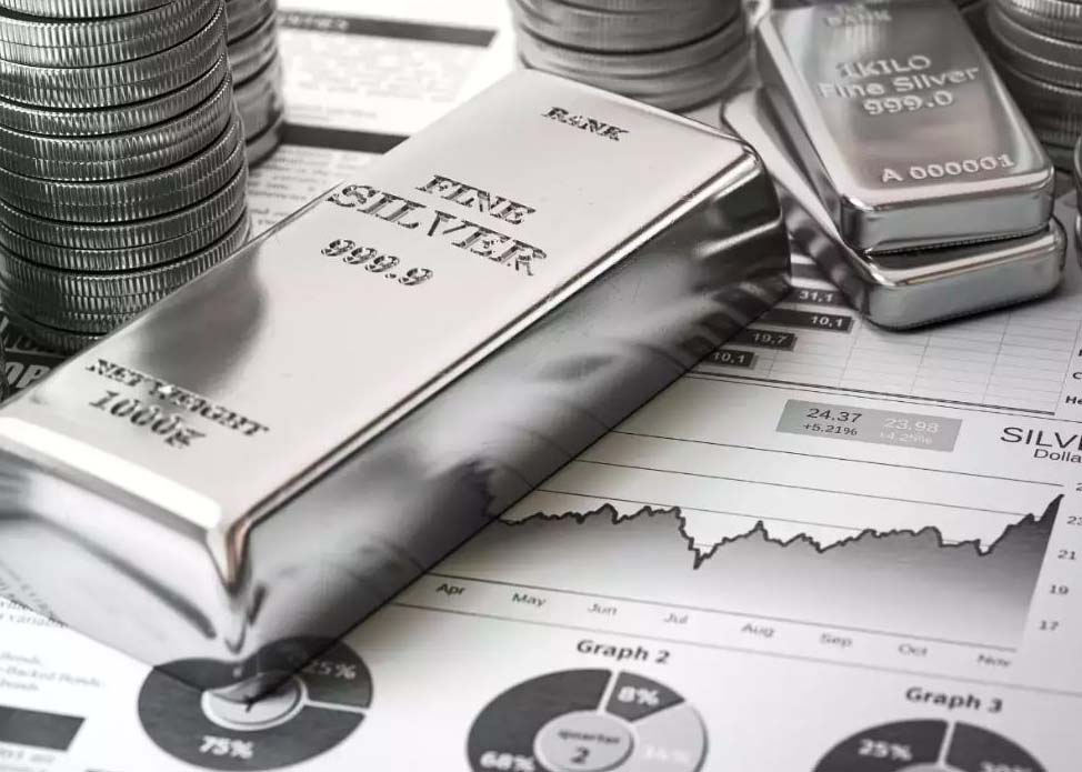 ईटीएफद्वारे चांदीमध्ये गुंतवणुकीची संधी Investment opportunities in silver through ETFs