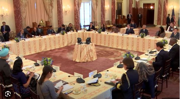 मानवाधिकारांवरून भारताला धडे देऊ नका!