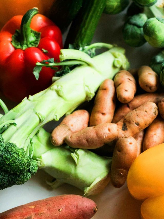 कधीही फ्रिजमध्ये ठेवू नयेत असे ५ पदार्थ...